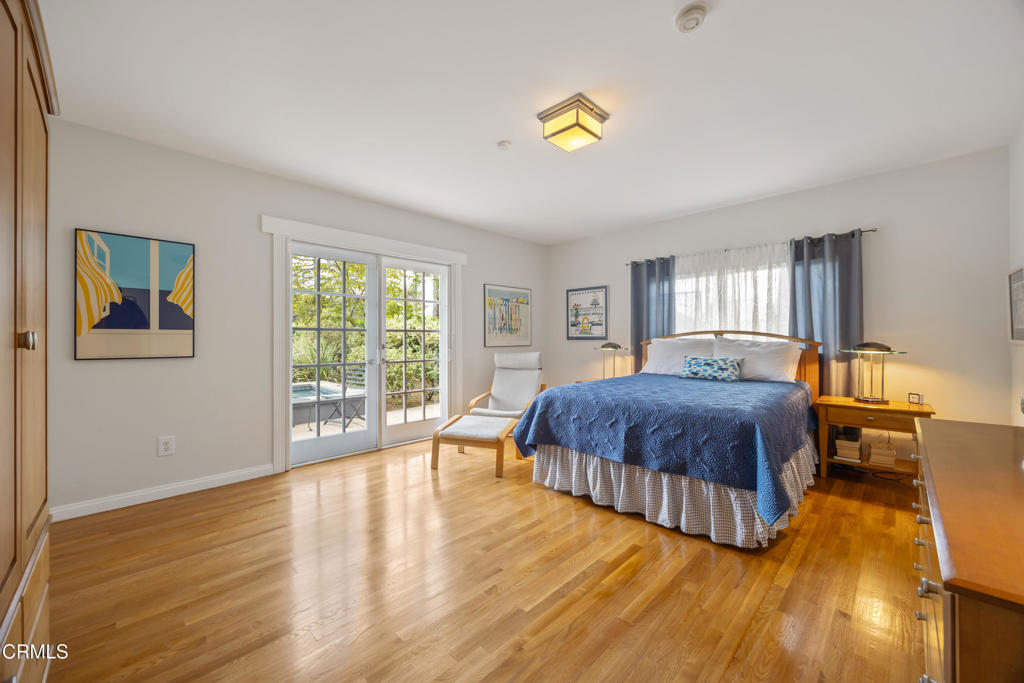 3432 Canyon Crest Road