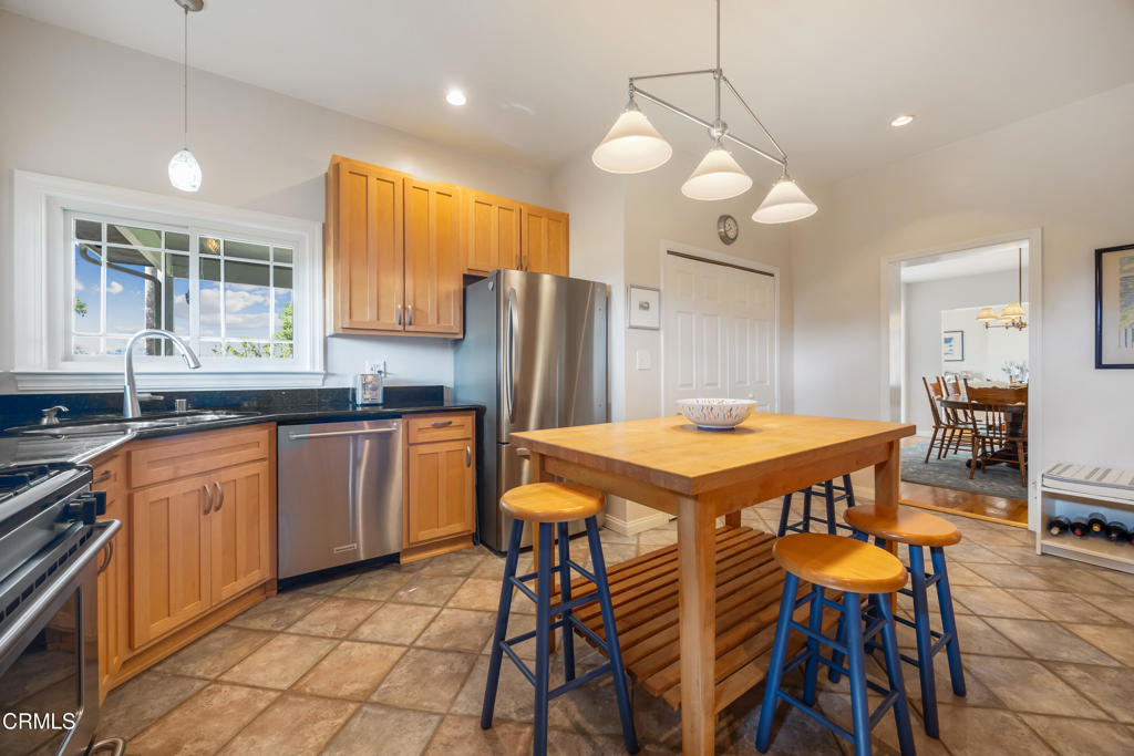 3432 Canyon Crest Road