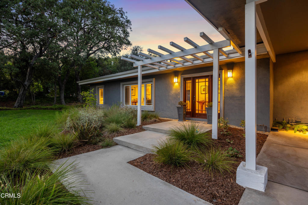 3432 Canyon Crest Road