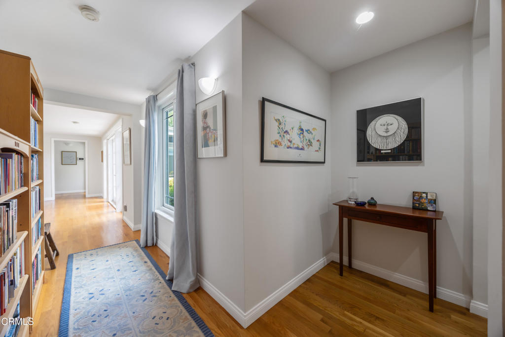 3432 Canyon Crest Road