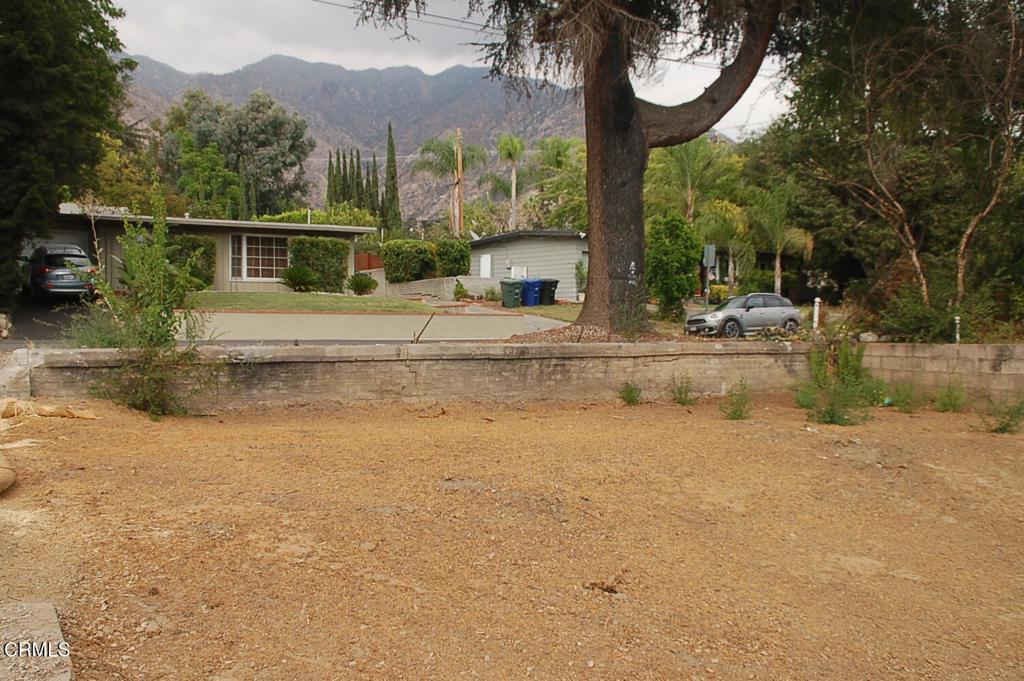 740 E Poppyfields Drive