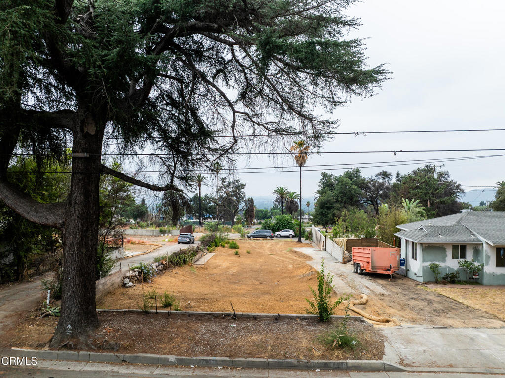 740 E Poppyfields Drive