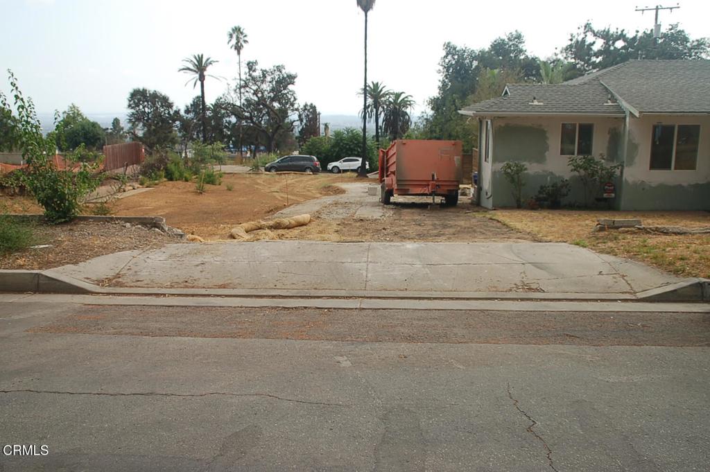 740 E Poppyfields Drive