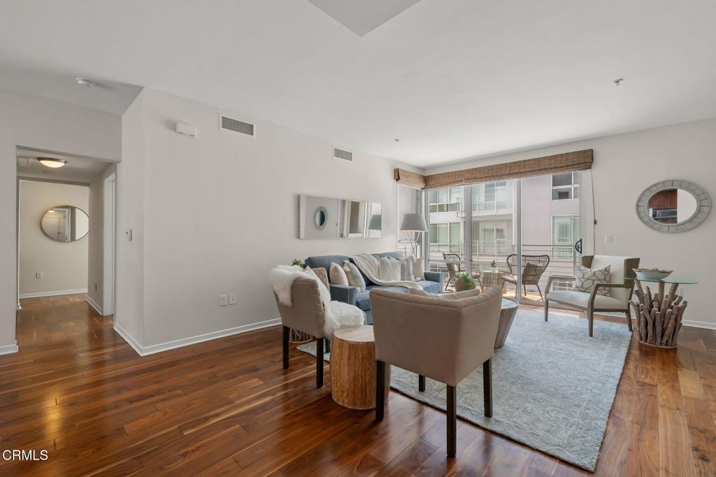 111 S De Lacey Avenue 313