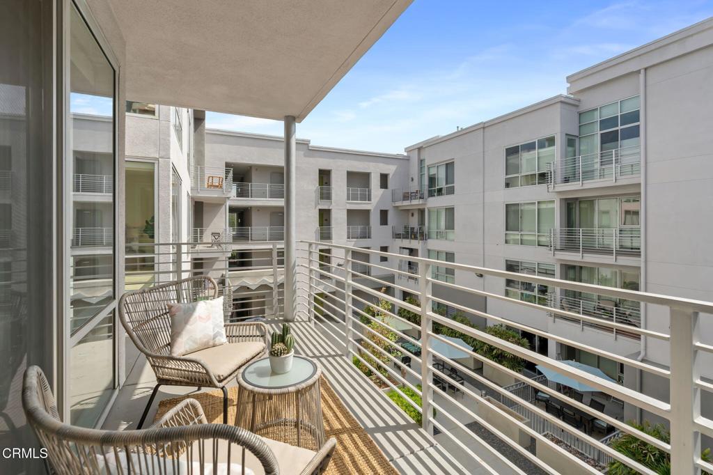 111 S De Lacey Avenue 313