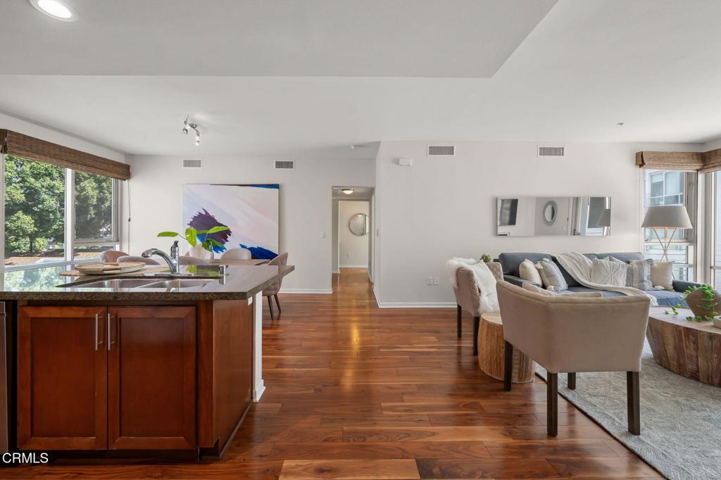 111 S De Lacey Avenue 313