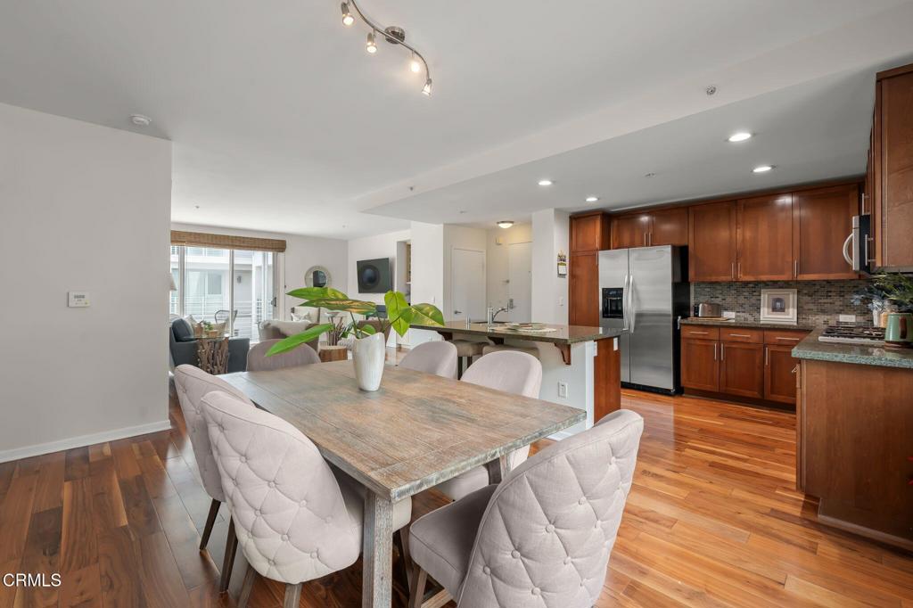 111 S De Lacey Avenue 313