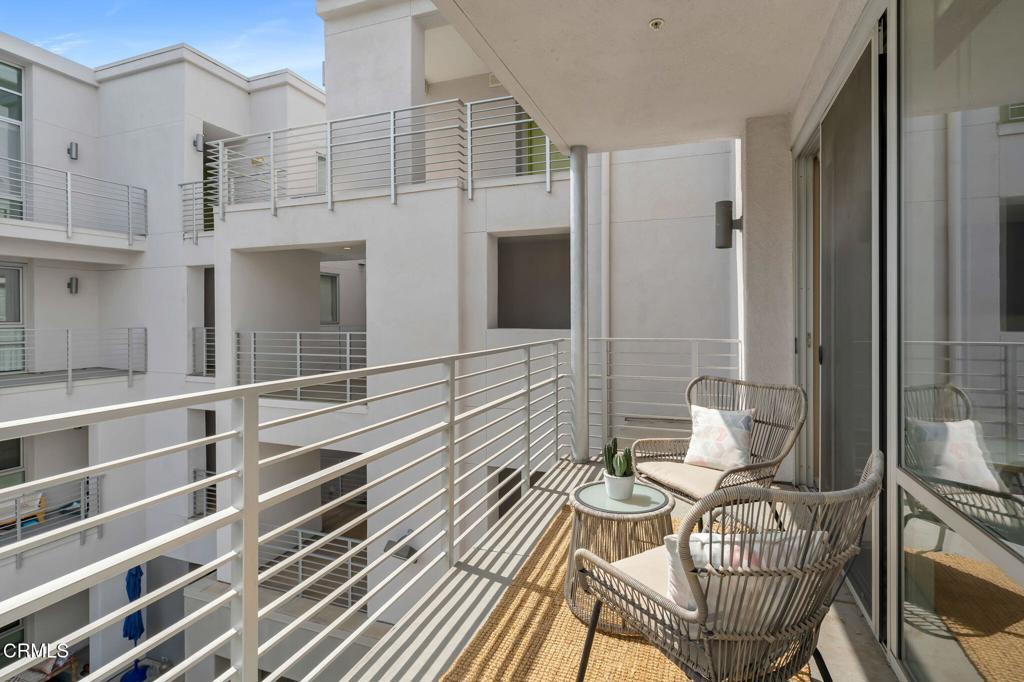 111 S De Lacey Avenue 313