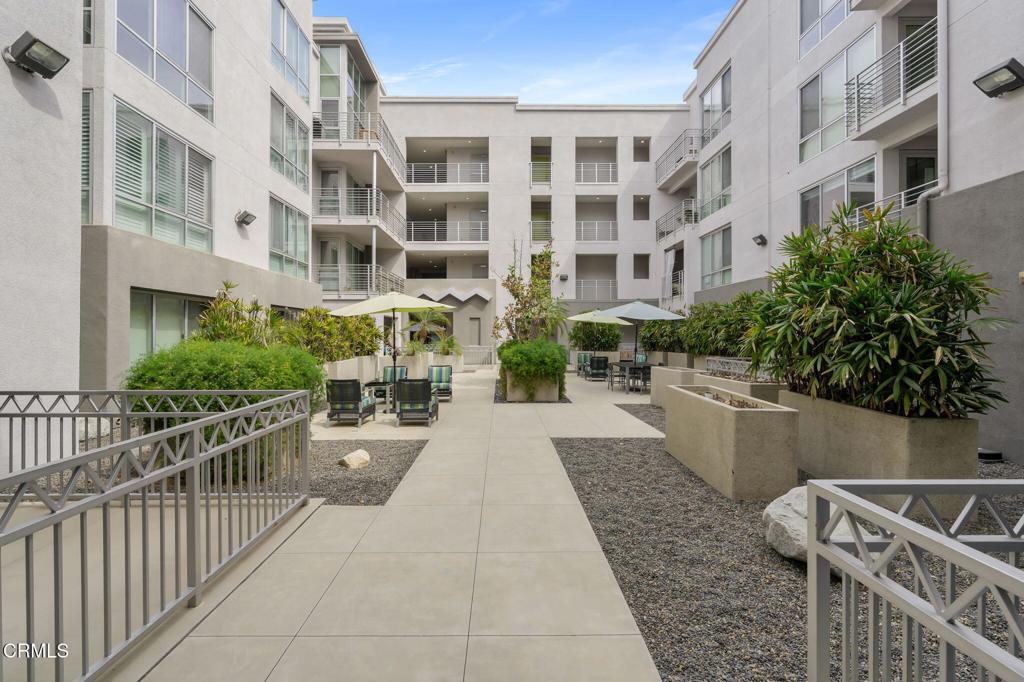 111 S De Lacey Avenue 313