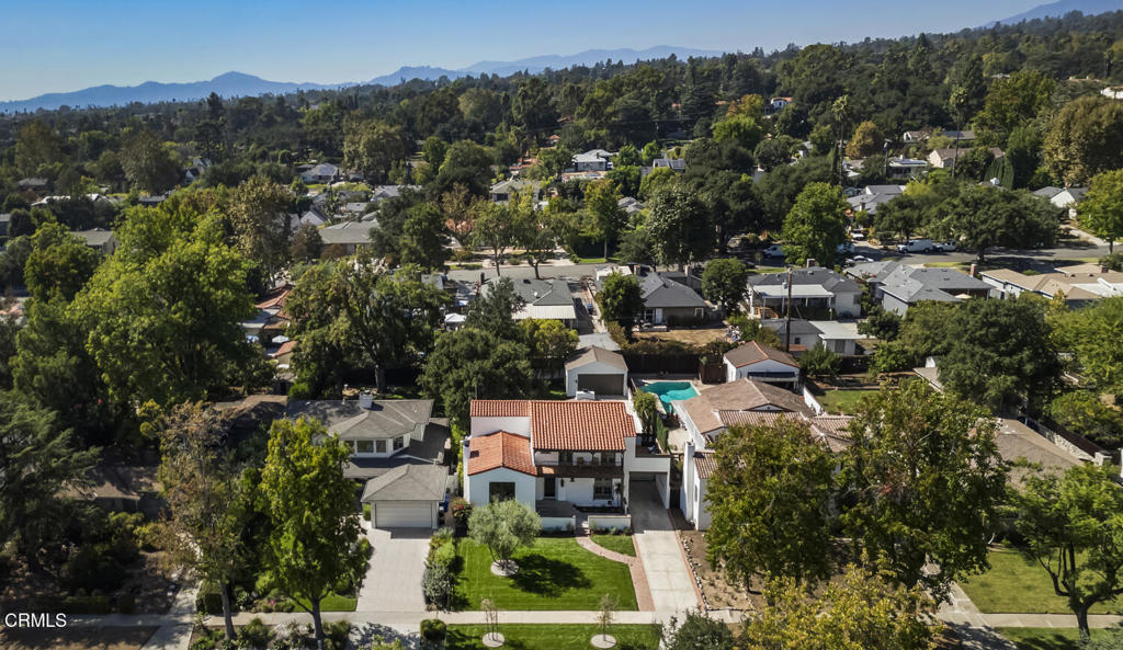 1953 Grand Oaks Avenue