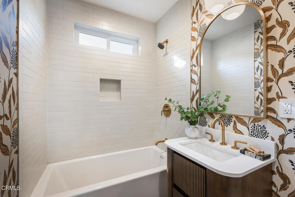 1953 Grand Oaks Avenue