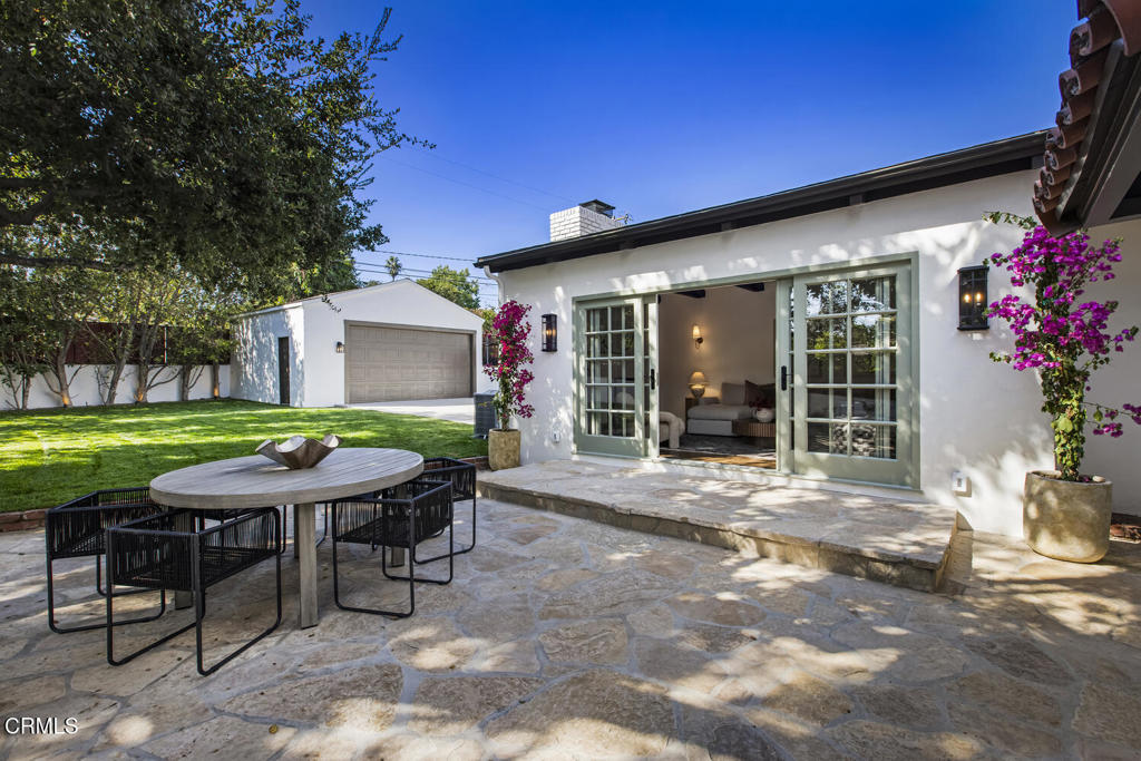 1953 Grand Oaks Avenue