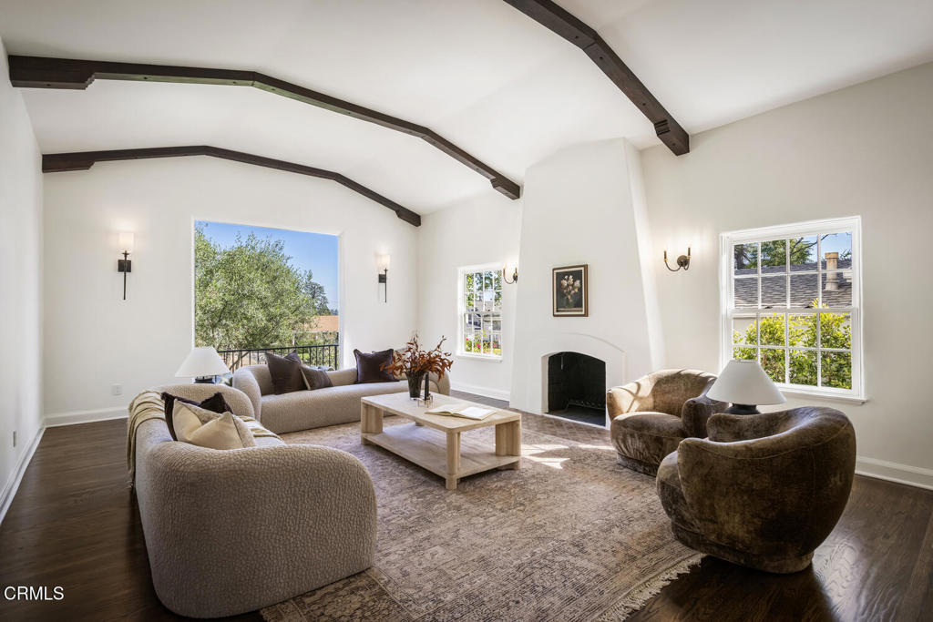 1953 Grand Oaks Avenue