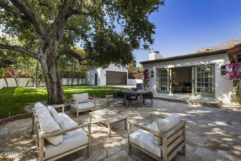 1953 Grand Oaks Avenue