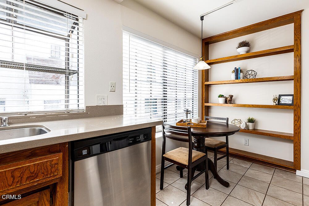 99 N Catalina Avenue 1