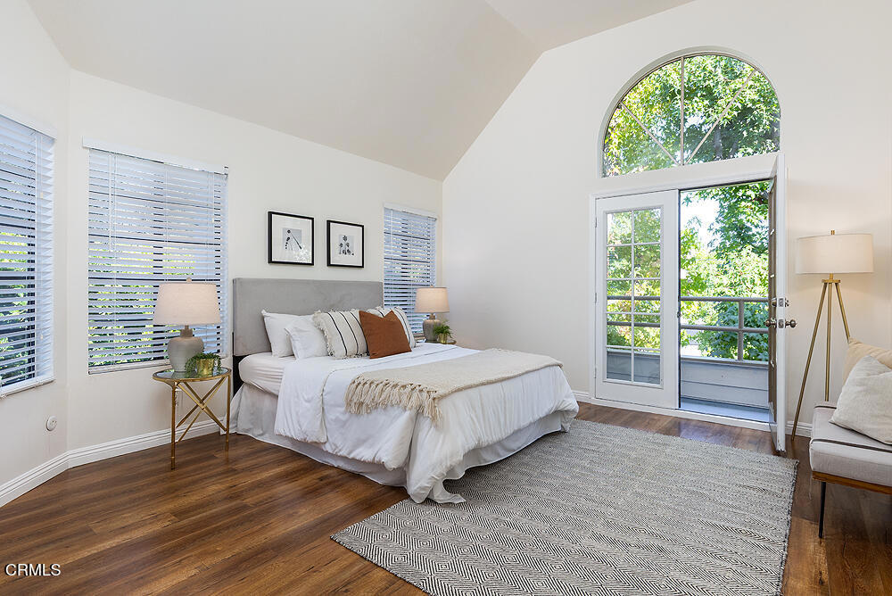 99 N Catalina Avenue 1