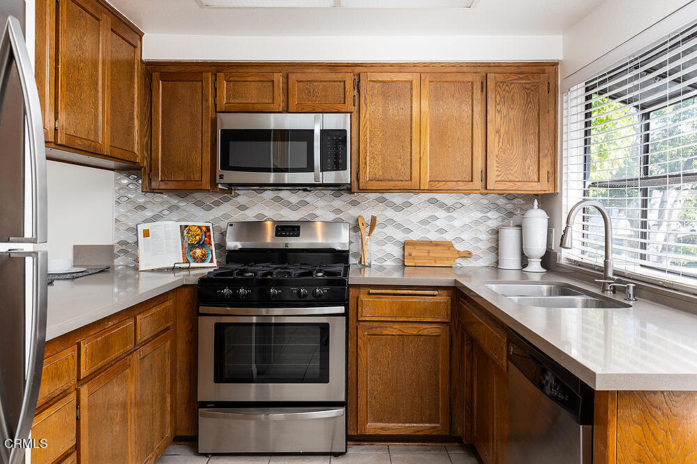 99 N Catalina Avenue 1