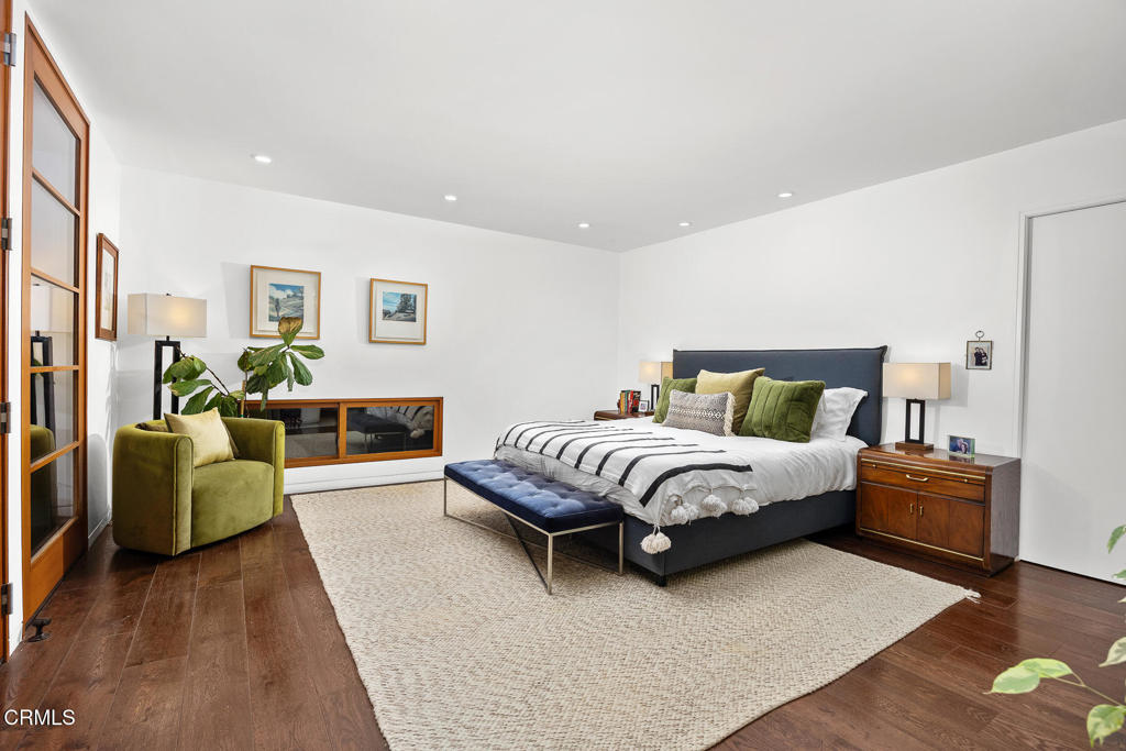 1121 Buena Vista Street