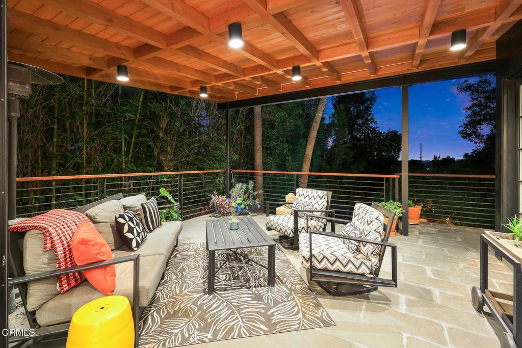 1121 Buena Vista Street