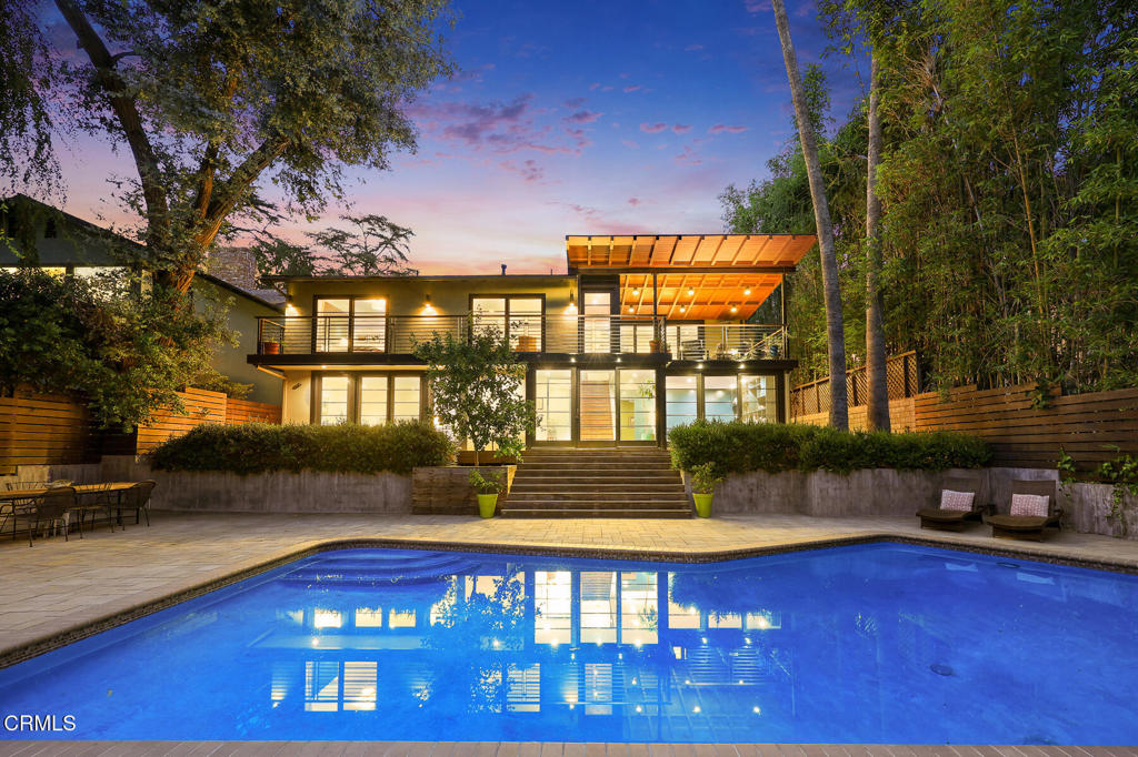 1121 Buena Vista Street