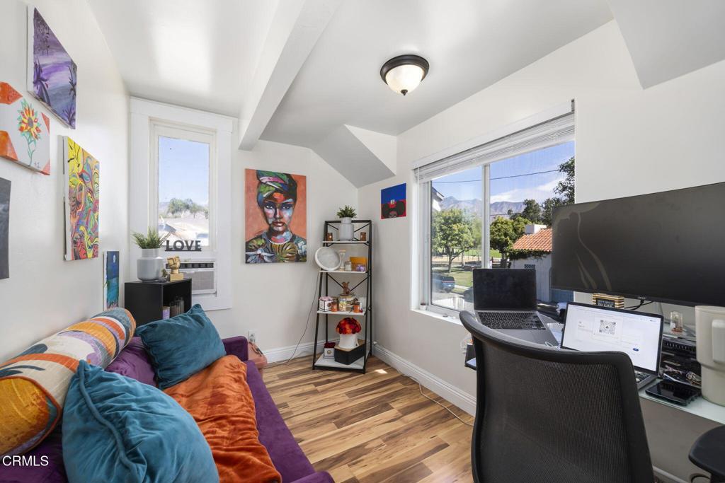 1065 E Mountain Street