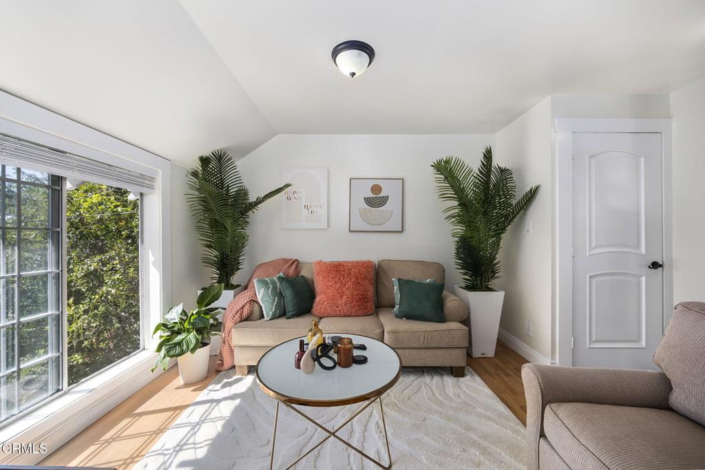 1065 E Mountain Street