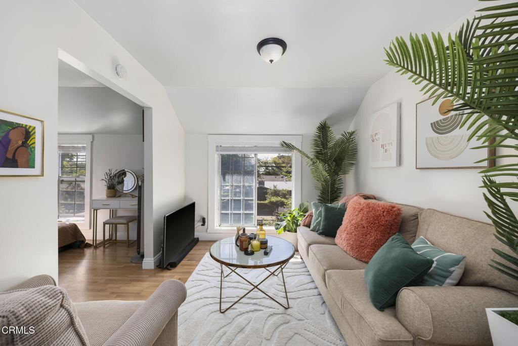 1065 E Mountain Street