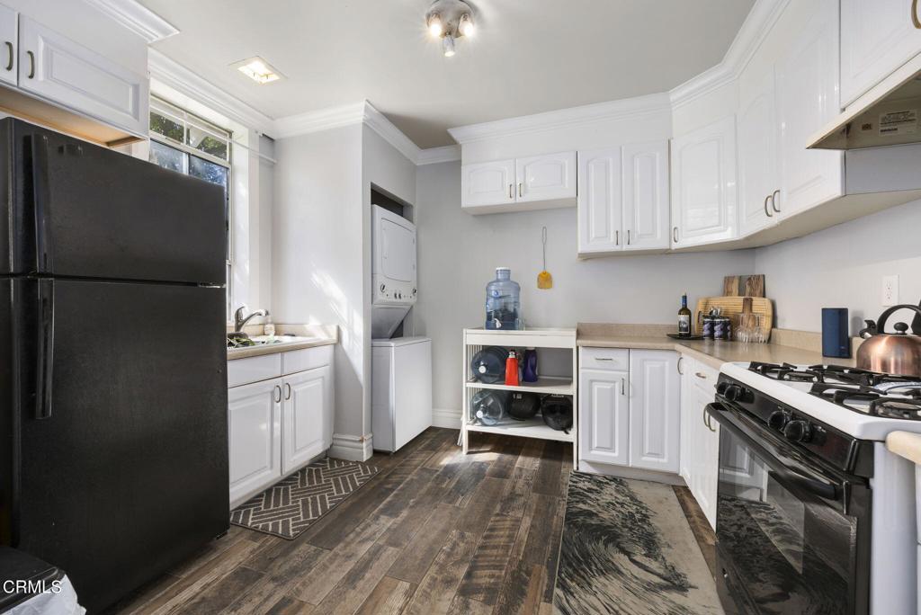 1065 E Mountain Street