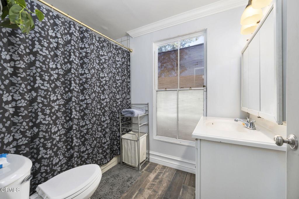 1065 E Mountain Street