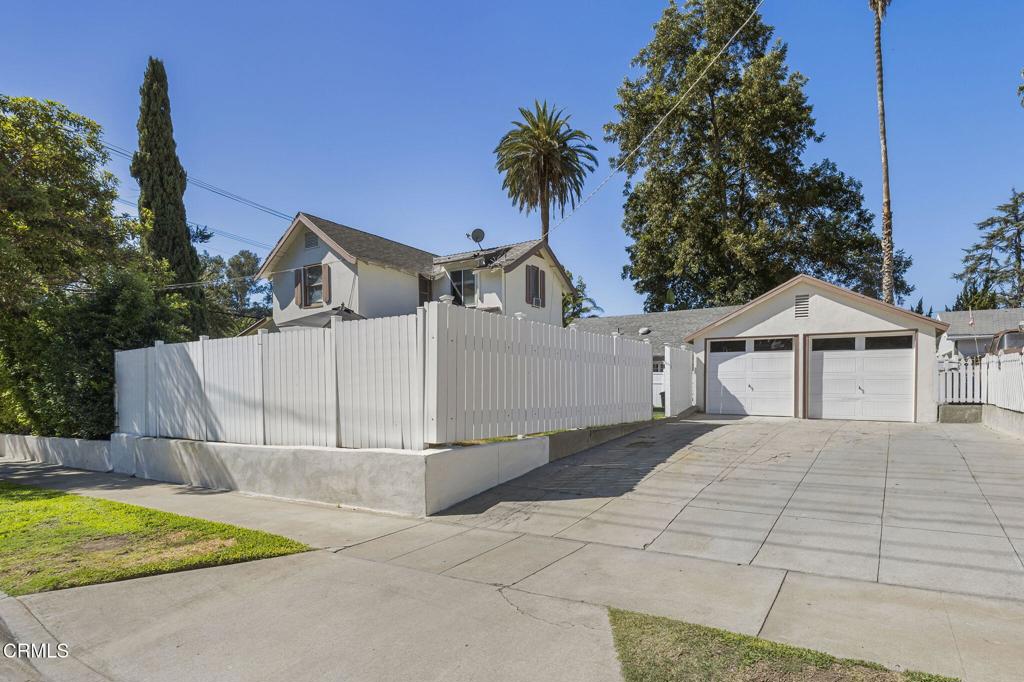 1065 E Mountain Street