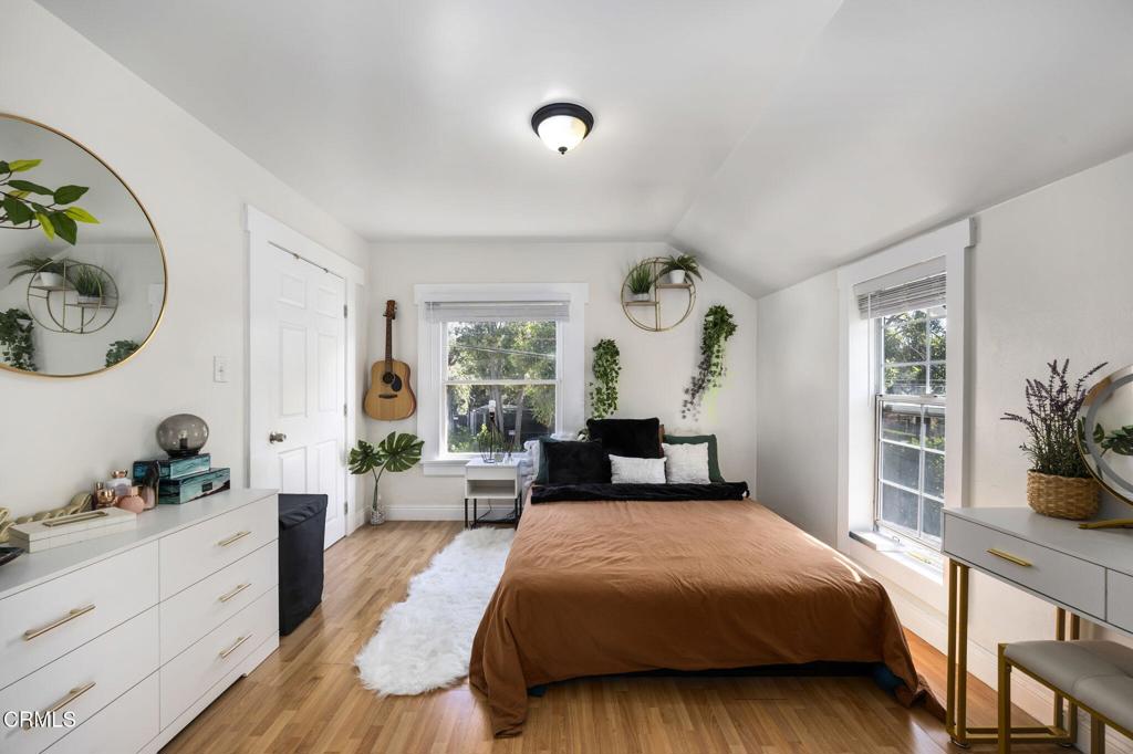 1065 E Mountain Street