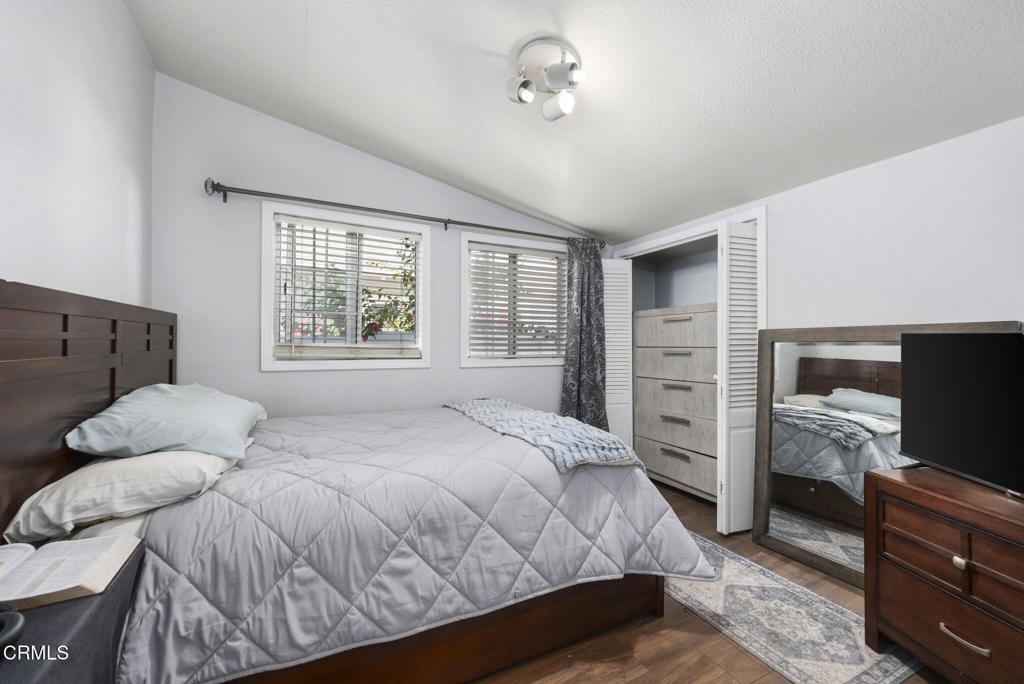 1065 E Mountain Street