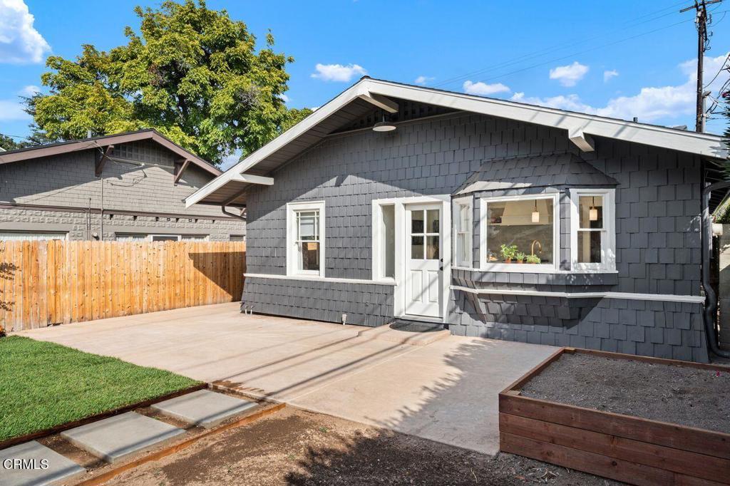 114 W 3rd Street