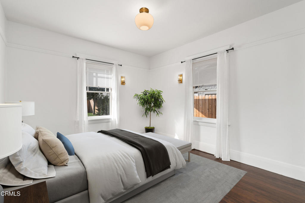 114 W 3rd Street