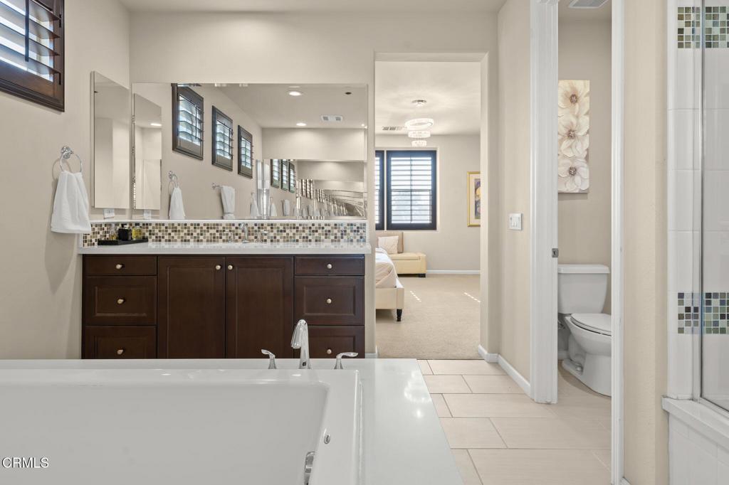 550 E Desert Willow Road