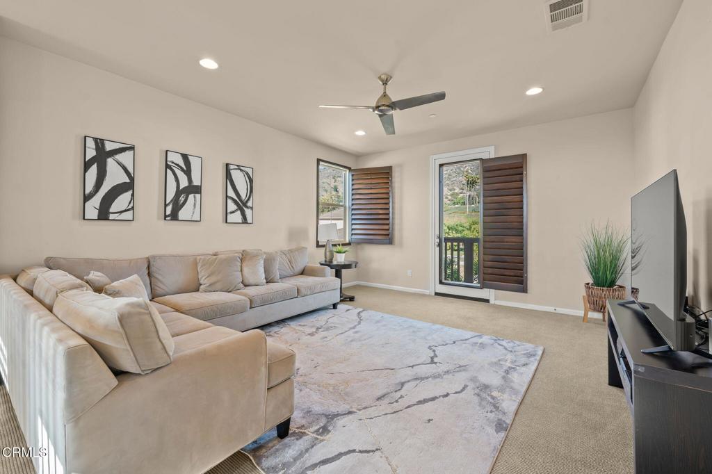 550 E Desert Willow Road