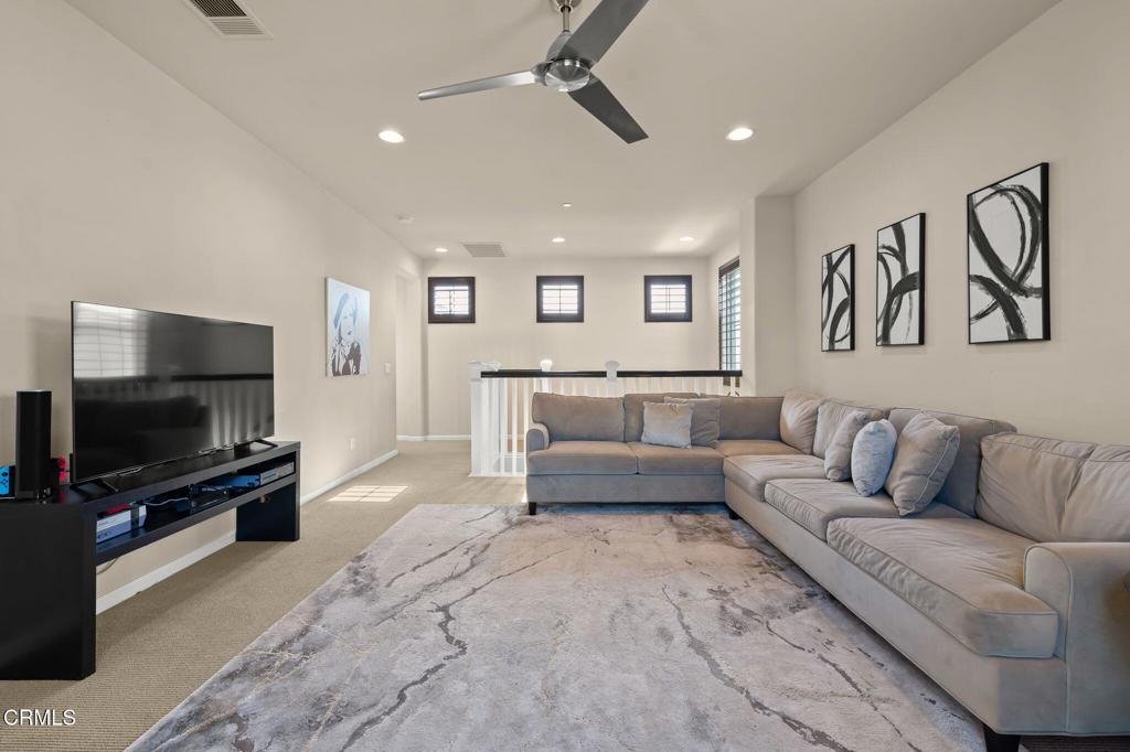 550 E Desert Willow Road