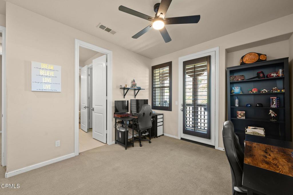 550 E Desert Willow Road