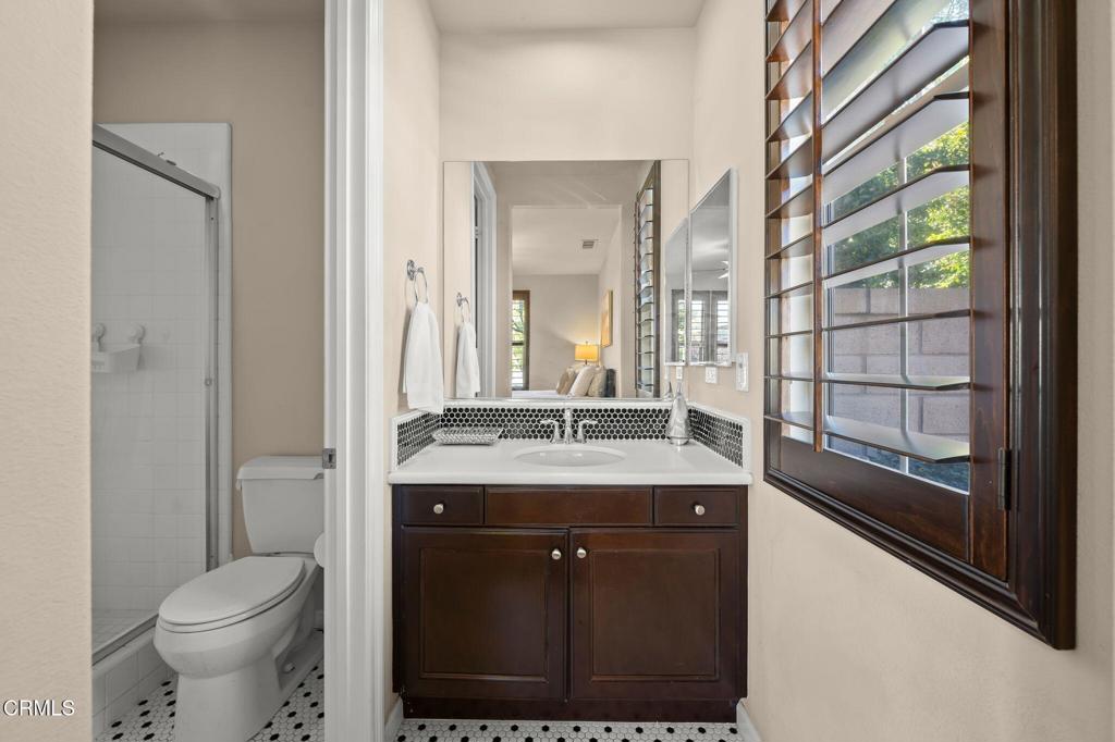 550 E Desert Willow Road