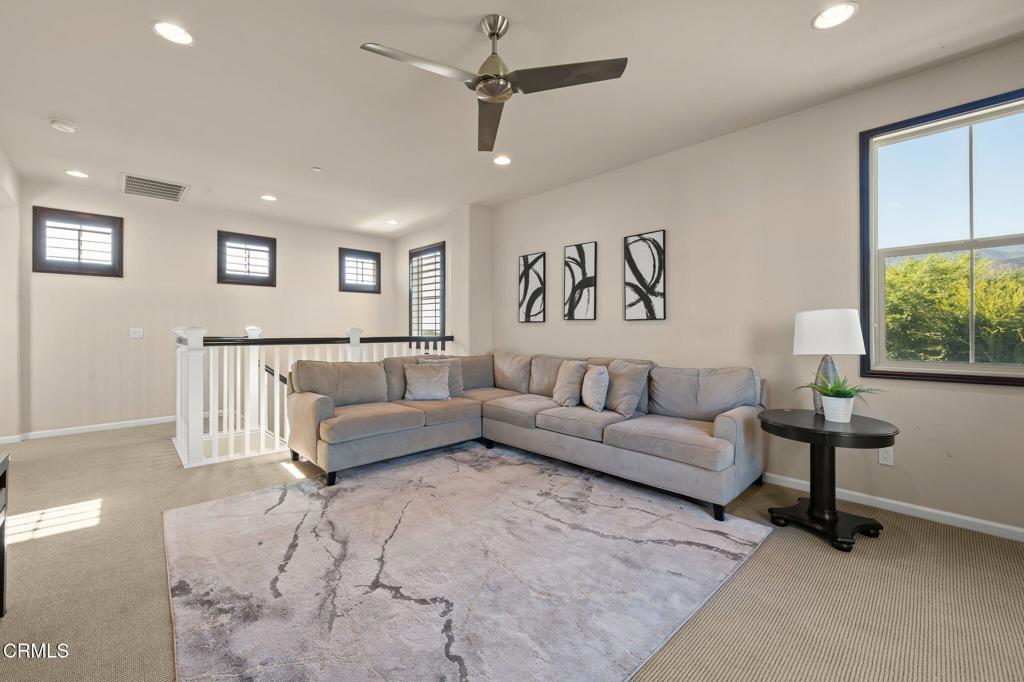 550 E Desert Willow Road