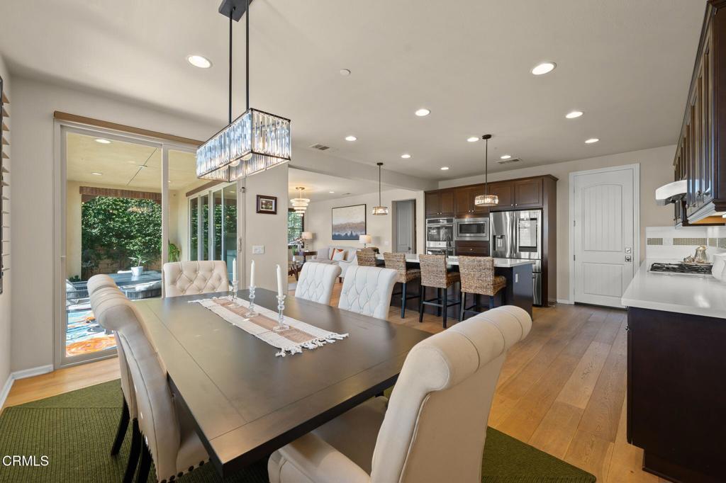 550 E Desert Willow Road