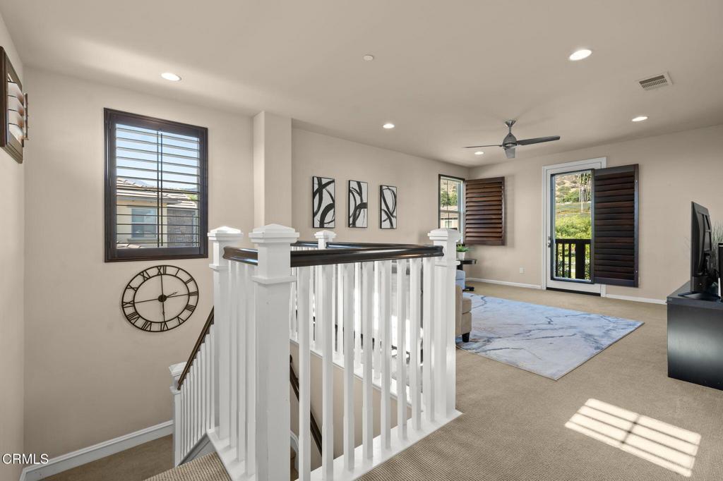 550 E Desert Willow Road