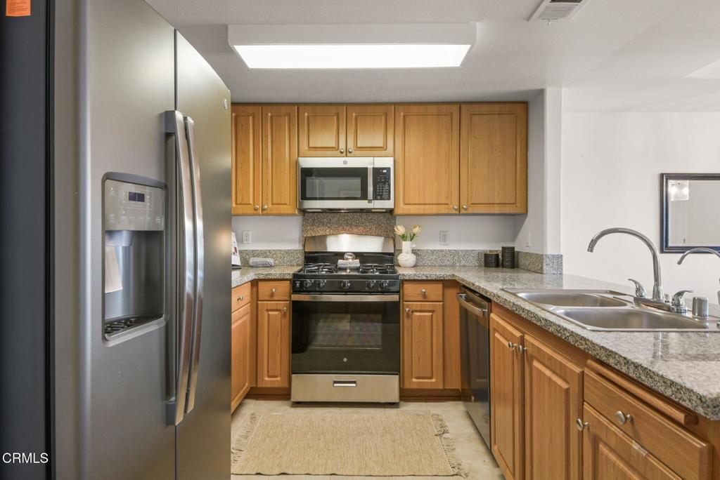 200 N 5TH Street 311