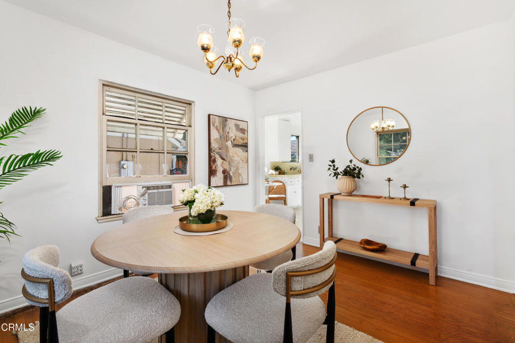 621 N Granada Avenue