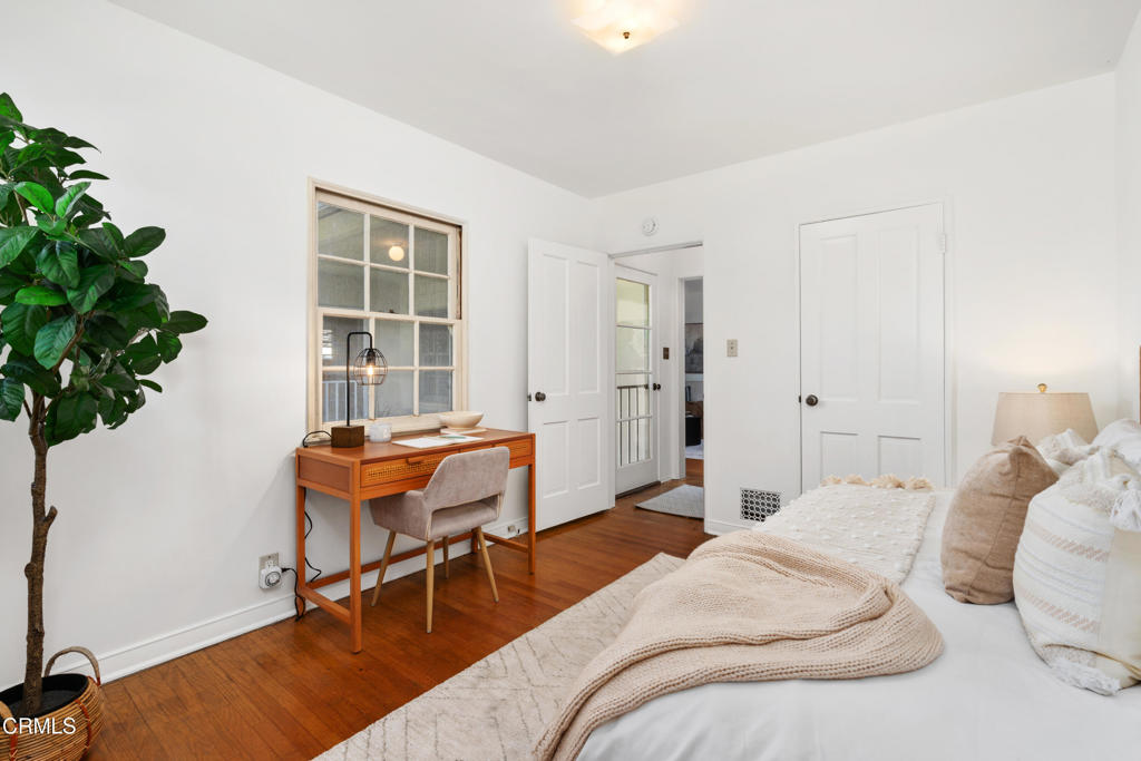 621 N Granada Avenue