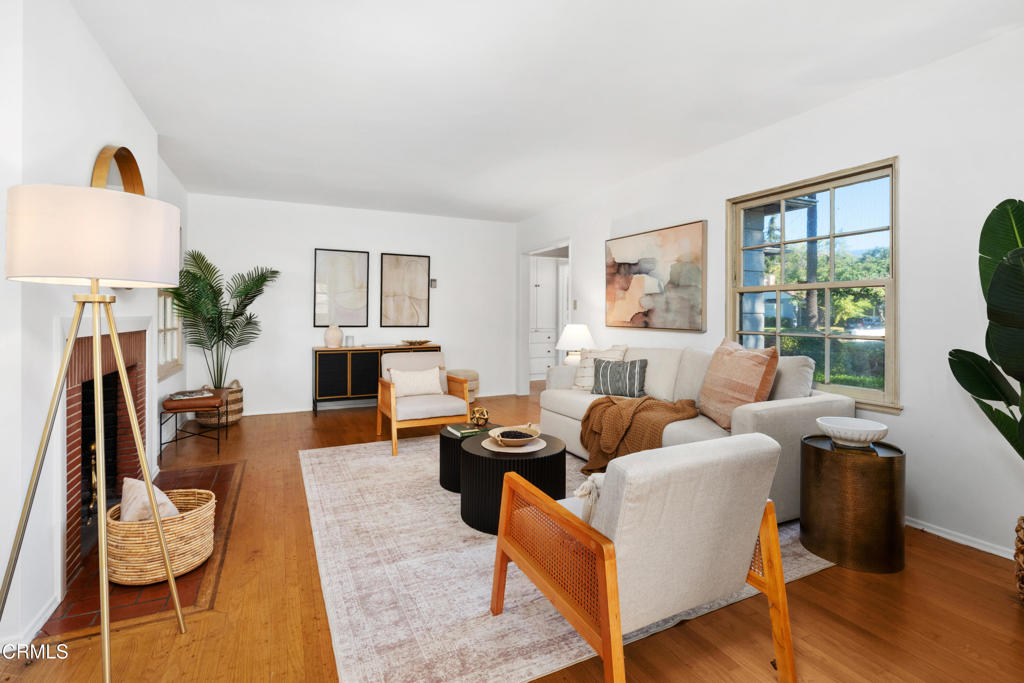 621 N Granada Avenue