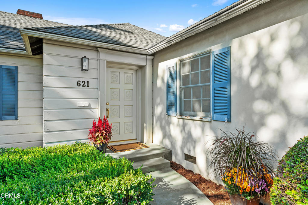 621 N Granada Avenue