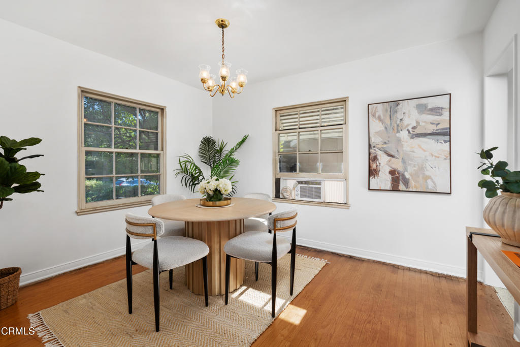 621 N Granada Avenue