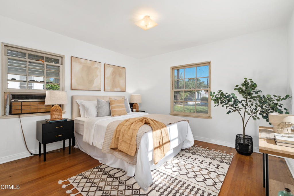 621 N Granada Avenue