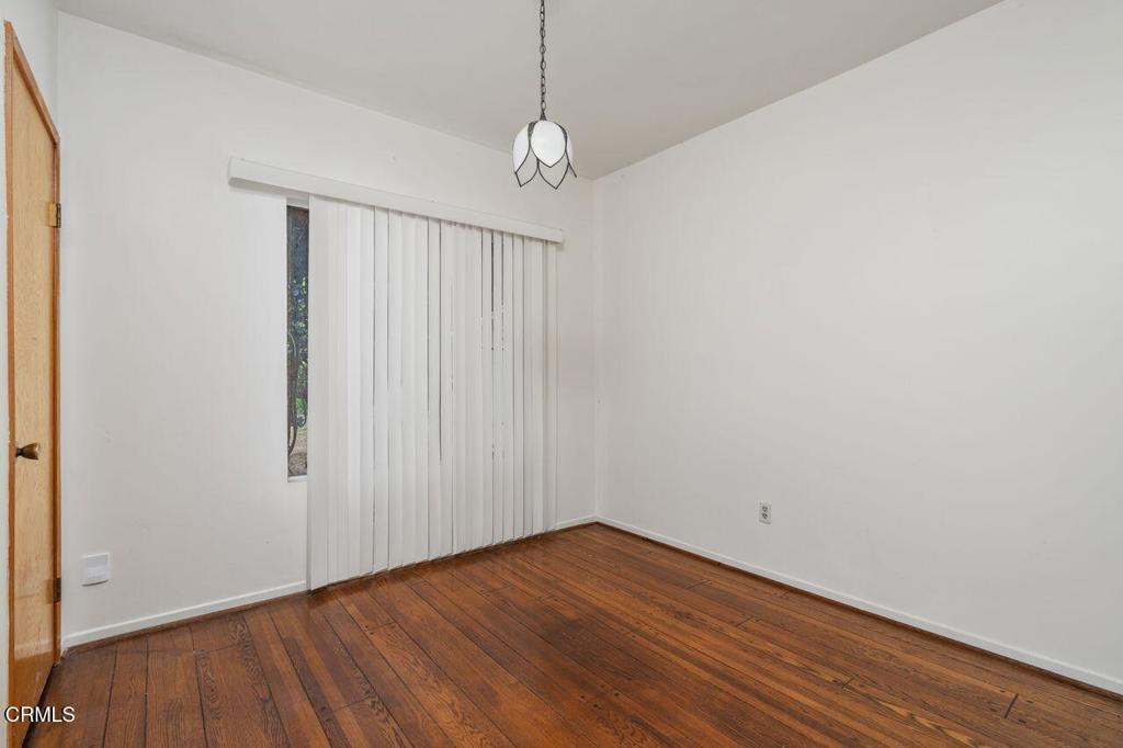 565 Sierra Madre Boulevard